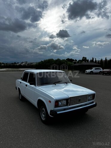 LADA (VAZ) 2107-4