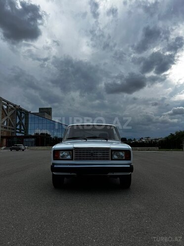 LADA (VAZ) 2107-2
