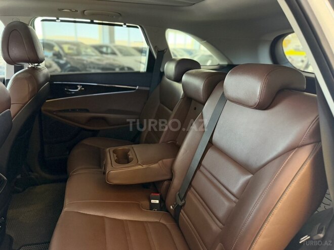 Kia Sorento-10