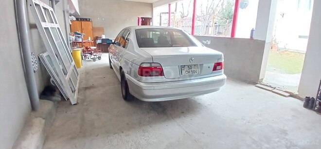 BMW 525-2