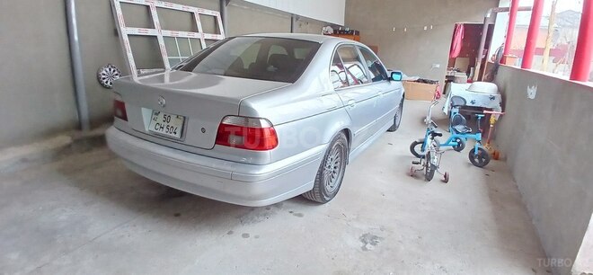 BMW 525-4