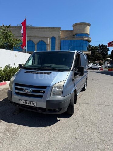 Ford Transit-6