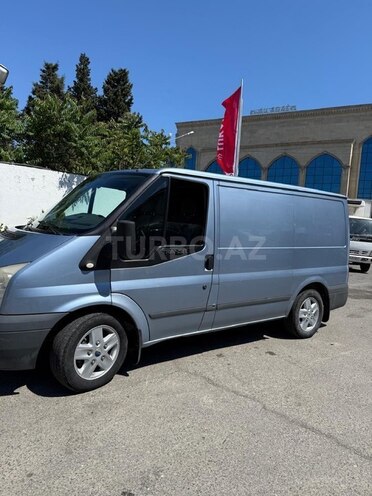 Ford Transit-7