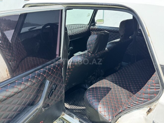 LADA (VAZ) 2106-4