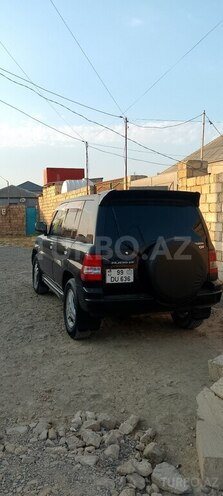 Mitsubishi Pajero io-3