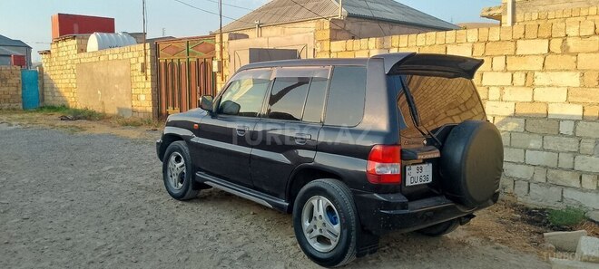 Mitsubishi Pajero io-4