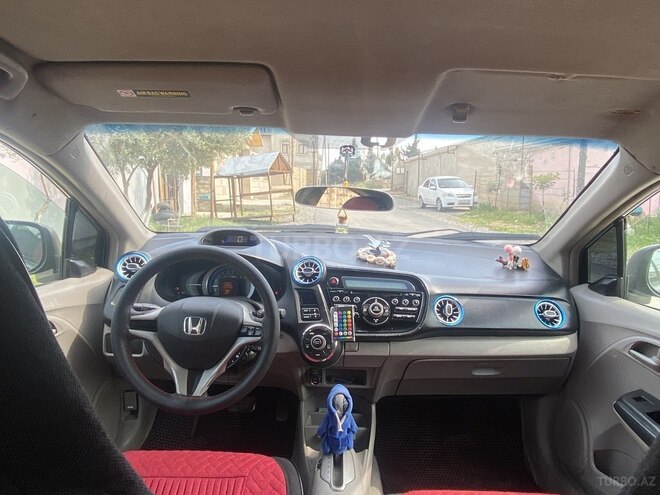 Honda Insight-9