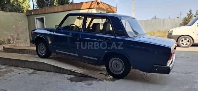 LADA (VAZ) 2107-5