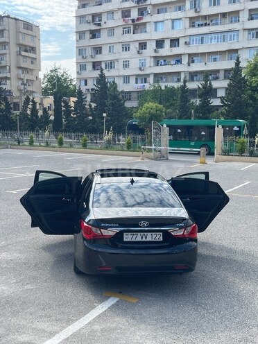 Hyundai Sonata-6