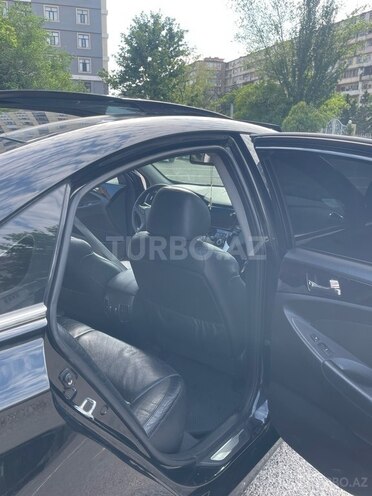 Hyundai Sonata-17