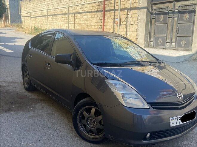 Toyota Prius-6