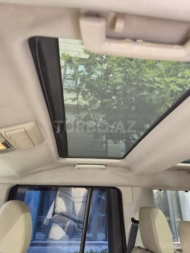 Land Rover Discovery-18