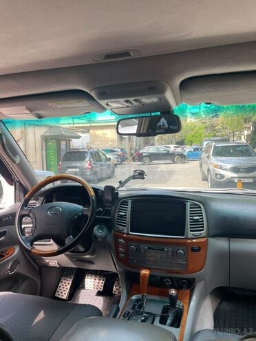 Lexus LX 470-8