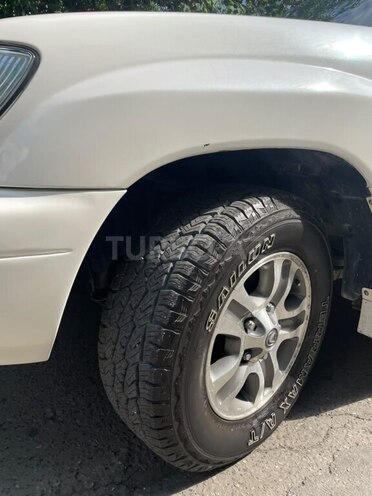 Lexus LX 470-10