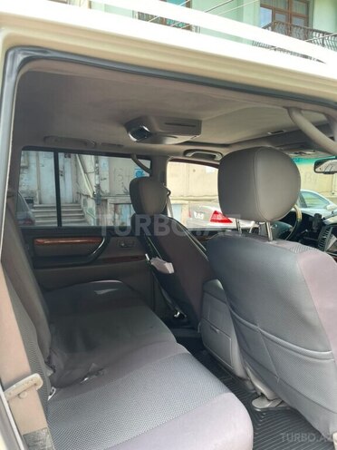 Lexus LX 470-9
