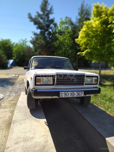 LADA (VAZ) 2107-1