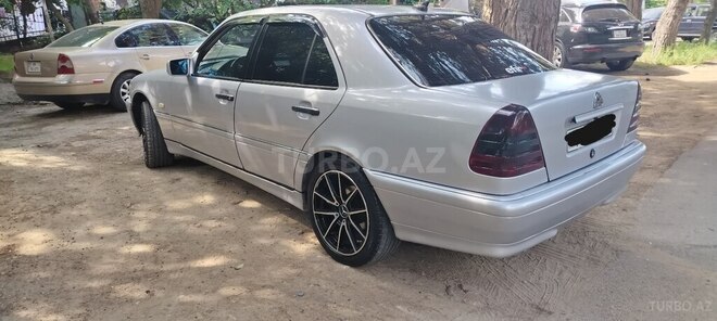 Mercedes C 200-4