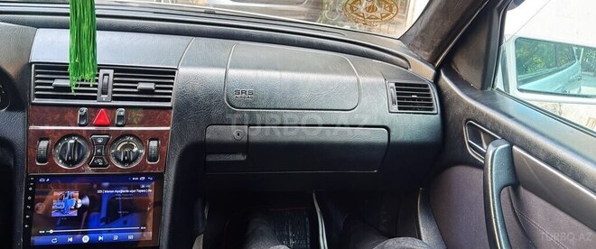 Mercedes C 200-8