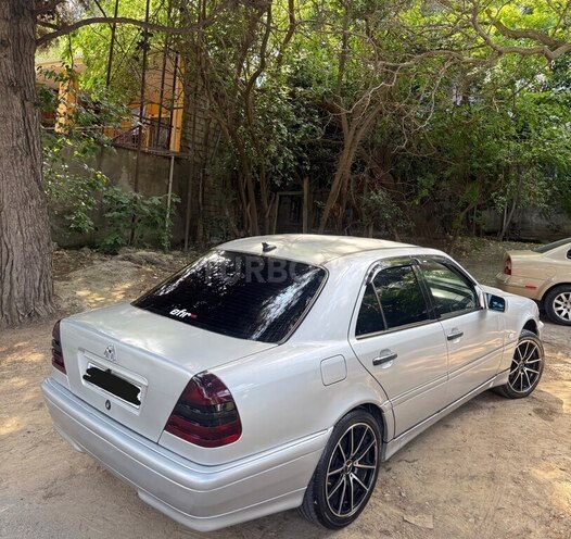 Mercedes C 200-3