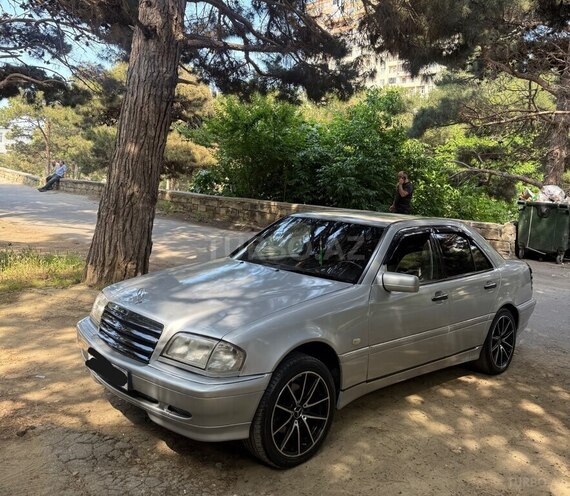 Mercedes C 200-7