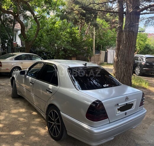 Mercedes C 200-6