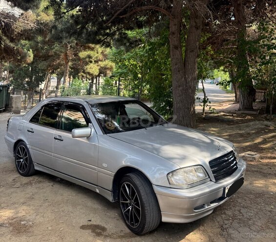 Mercedes C 200-9