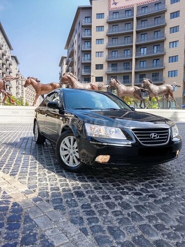 Hyundai Sonata-1