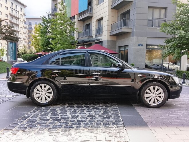 Hyundai Sonata-6