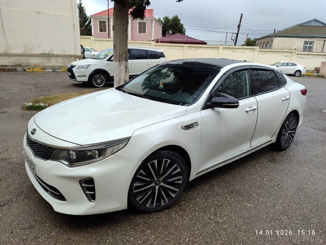 Kia K5-3