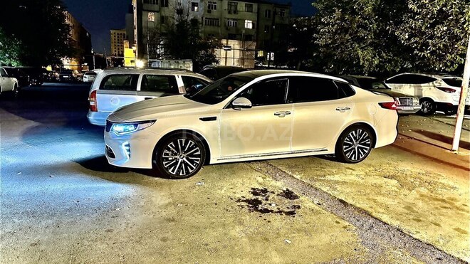 Kia K5-10