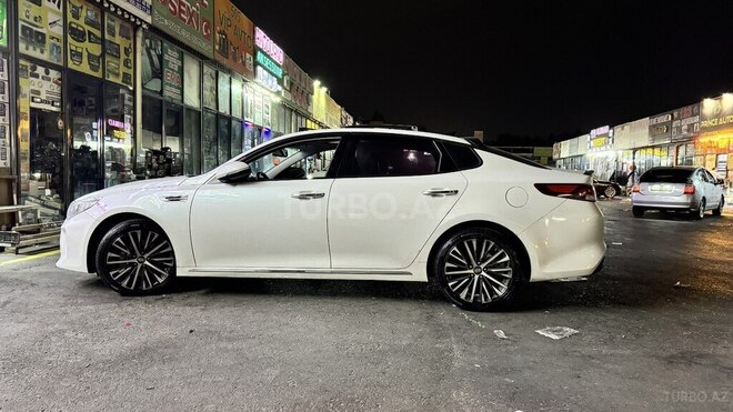 Kia K5-12