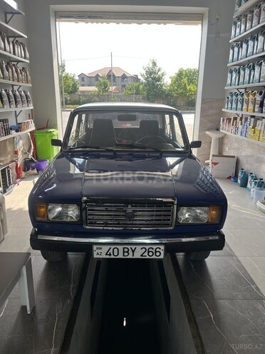 LADA (VAZ) 2107-1