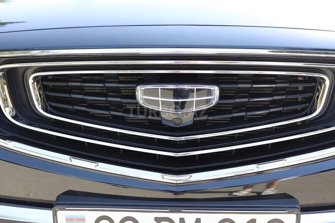 Geely Atlas Pro-5