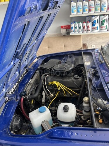 LADA (VAZ) 2107-2