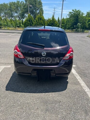 Nissan Tiida-2