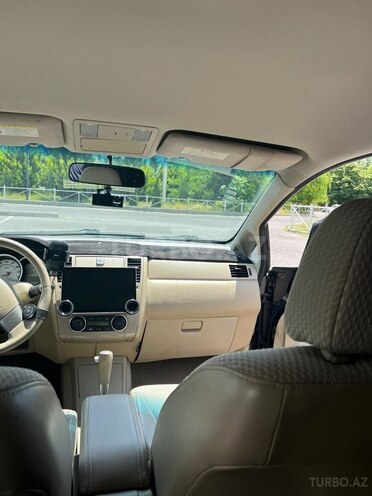 Nissan Tiida-6