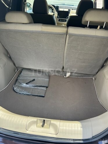 Nissan Tiida-4
