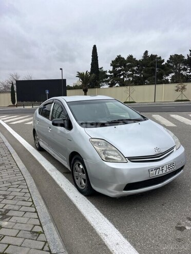 Toyota Prius-1