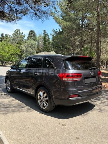 Kia Sorento-4