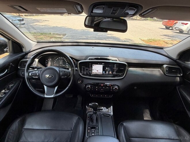 Kia Sorento-9