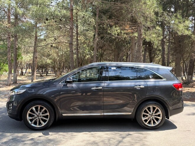 Kia Sorento-3