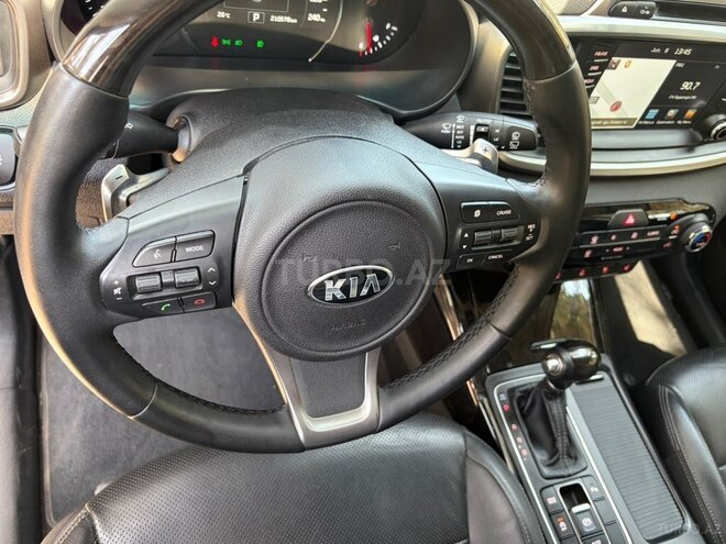 Kia Sorento-17