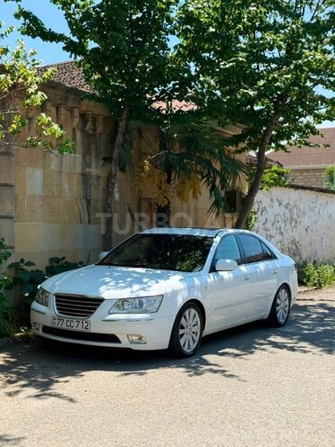 Hyundai Sonata-1