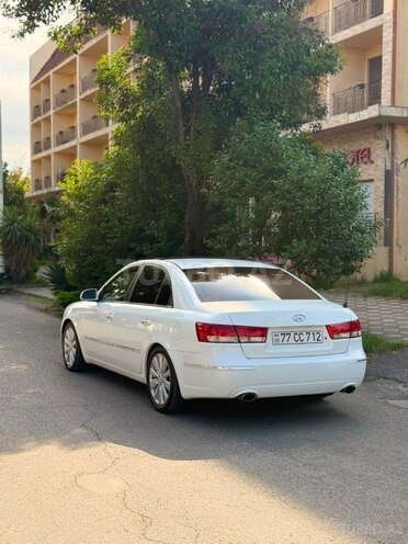 Hyundai Sonata-2