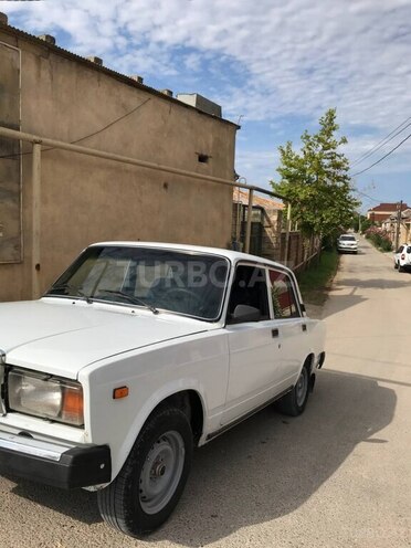 LADA (VAZ) 2107-4