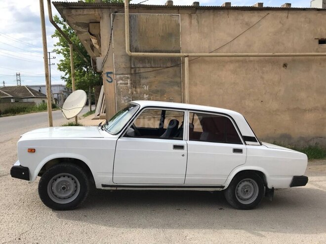 LADA (VAZ) 2107-8