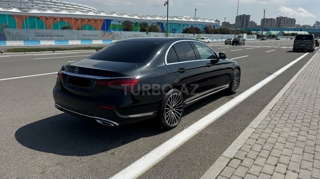 Mercedes E 300 e-6