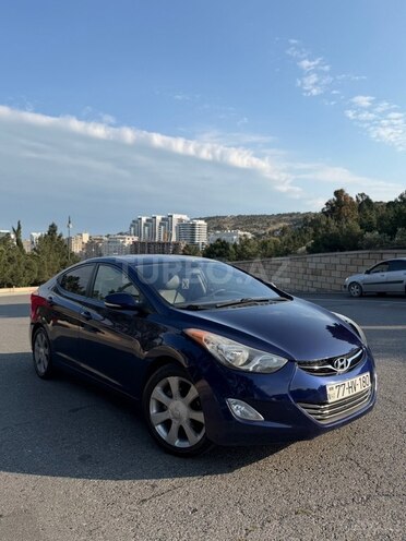 Hyundai Elantra-5
