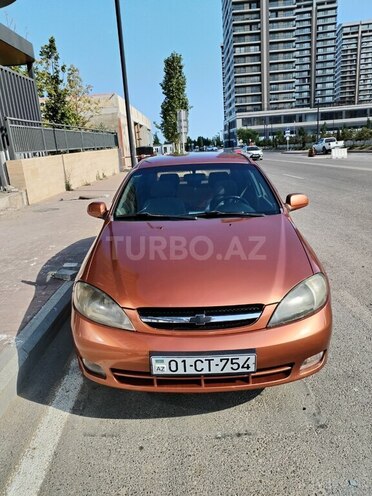 Chevrolet Lacetti-1
