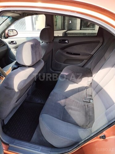 Chevrolet Lacetti-10